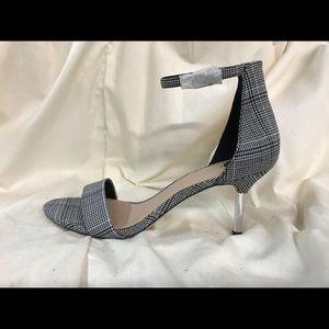 Aldo Black & White Plaid Sandal w/Silver Heels 8M